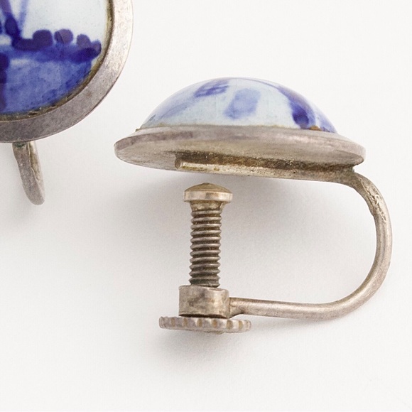 Vintage Dutch Windmill Screw Back Earrings Sterling Silver Blue Delft Porcelain - Picture 2 of 3